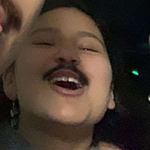 Meet your Posher, Lesly